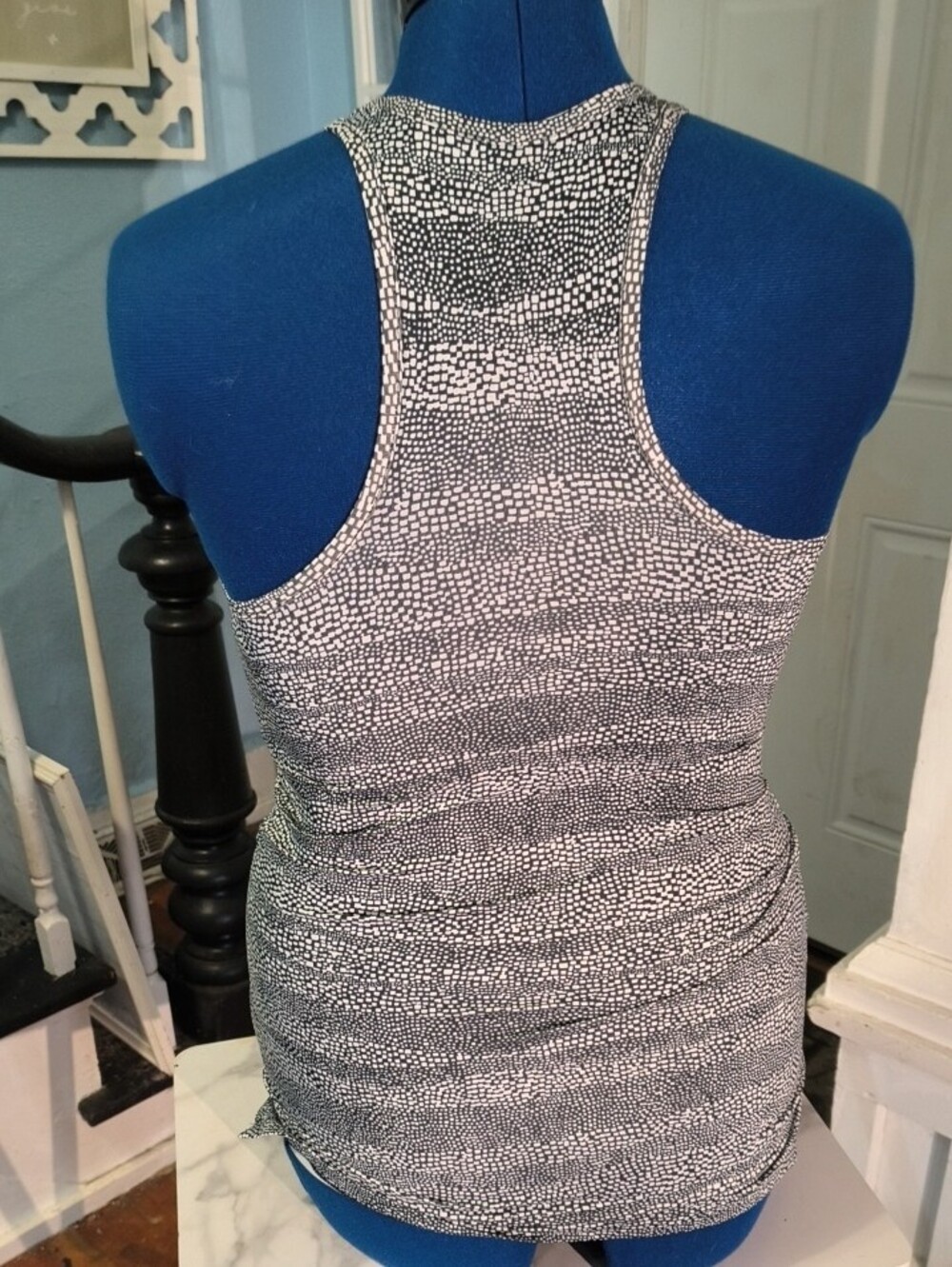 Nike Golf White & Black Textured Racerback Tank Top - Picture 4 of 8